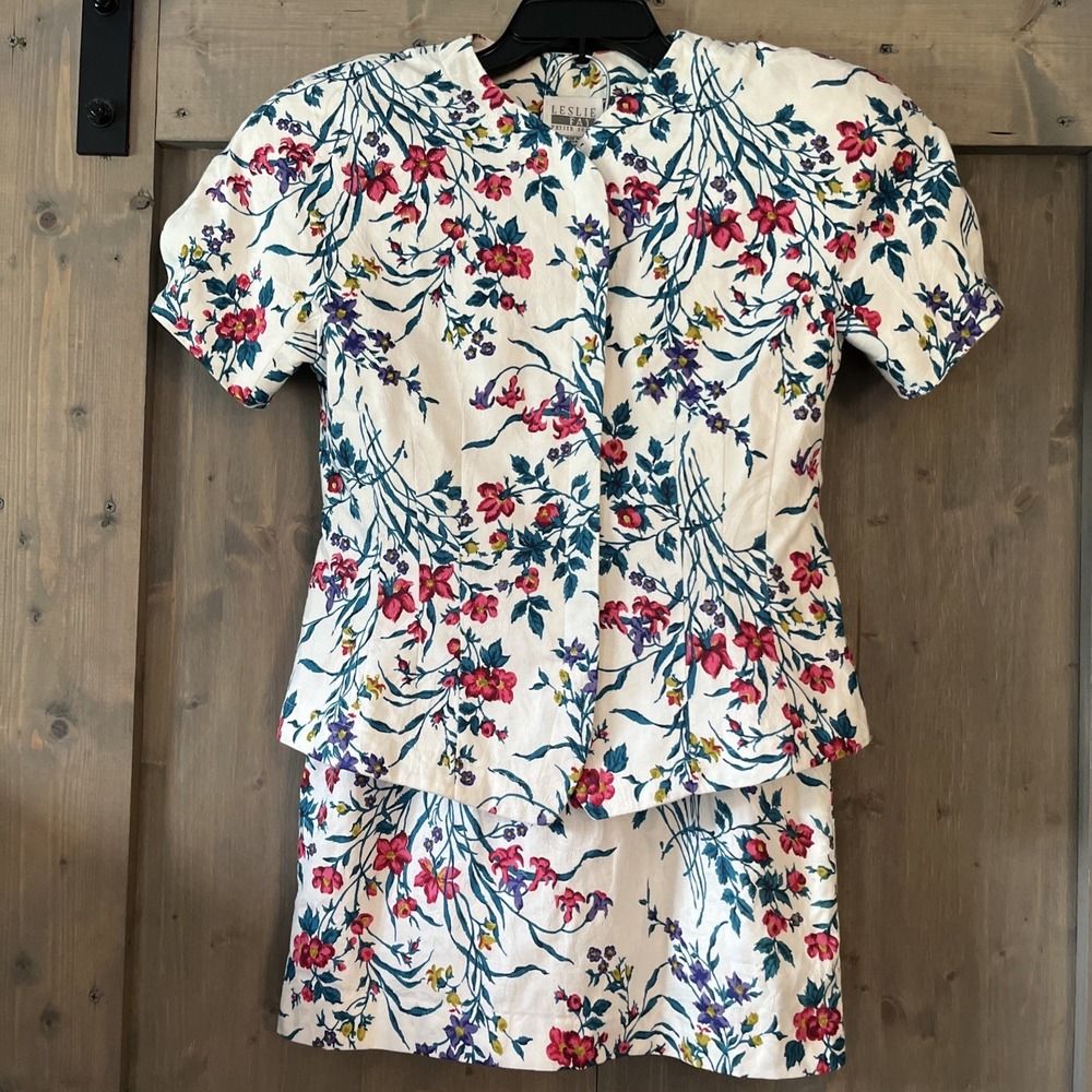 Vintage 80s Leslie Faye Floral Skirt Suit Size 10 Pink Blue 100% Cotton Colorful